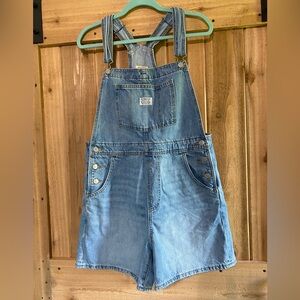 Levi overall shorts